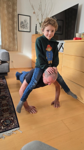 90ee35d6-5a3f-41f3-9dde-1815e8404795